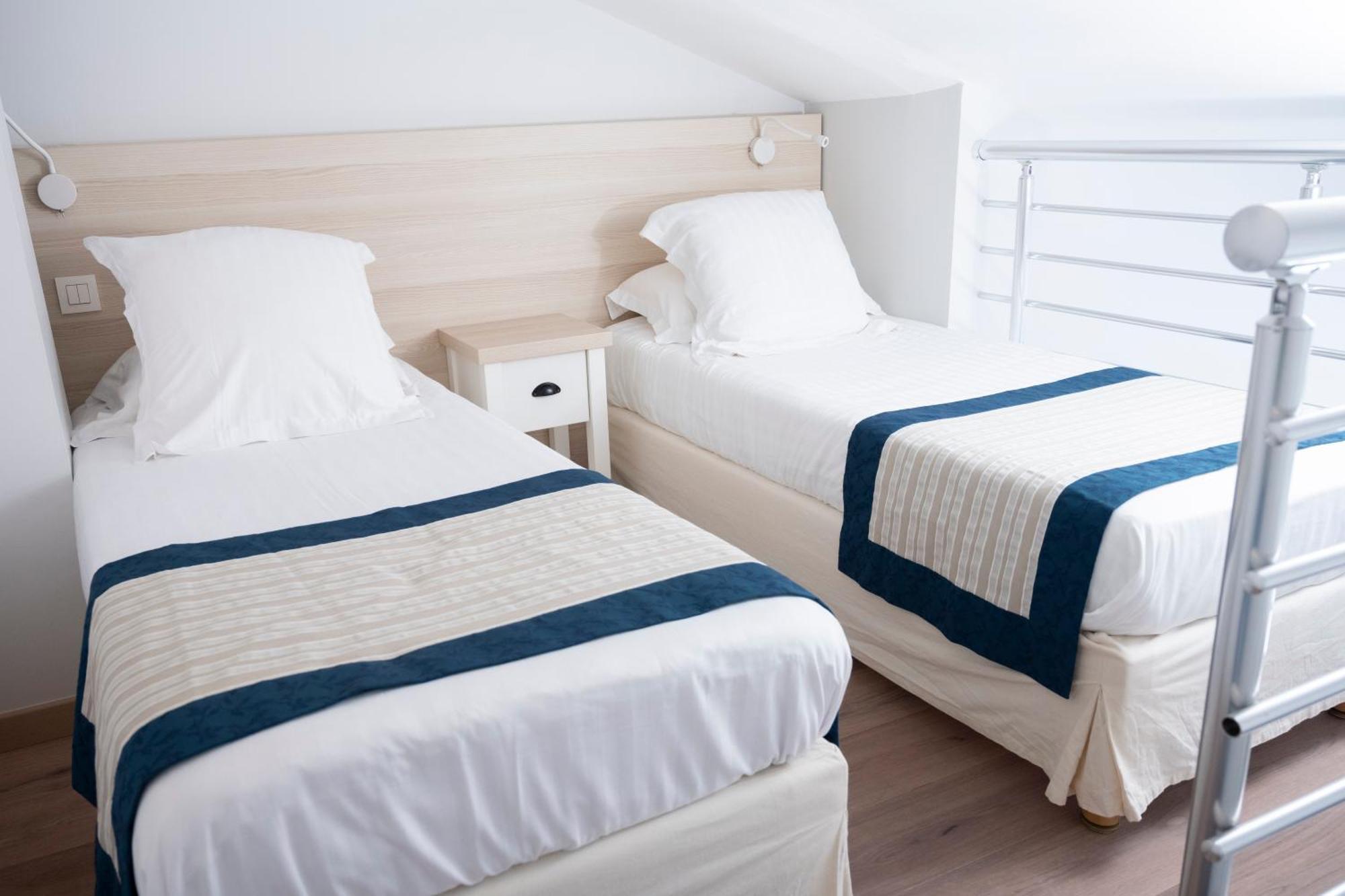 Hotel La Ciotat - A Deux Pas De L'Eau Экстерьер фото